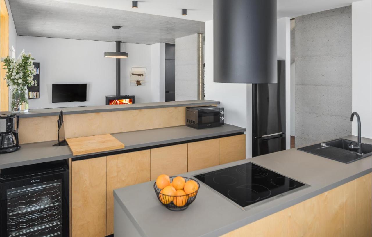 Lovely Home In Barban With Kitchen Exterior photo